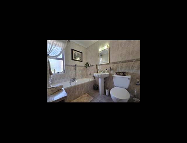 5 BEDROOM HOUSE FOR SALE IN MEYERSDAL